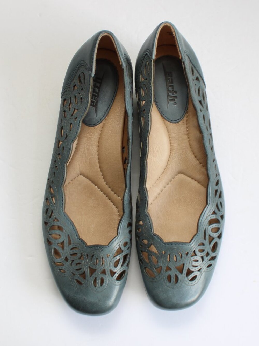 Earth Shoe Leather Bayside Heavy Padded Laser Cut Slip-On Wedges Shoes Blue sz 8 - Picture 4 of 8
